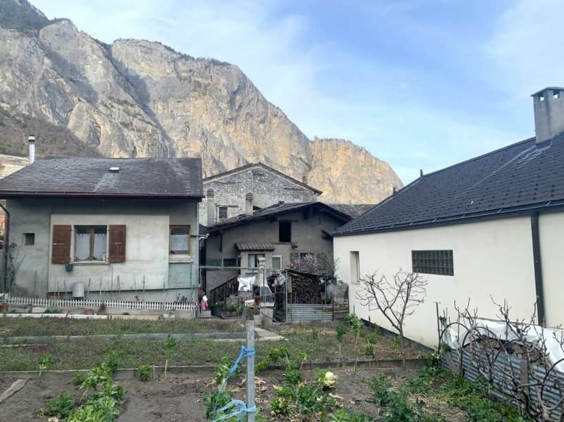 Dorfhaus 5.5 Zimmer in Chamoson (2)