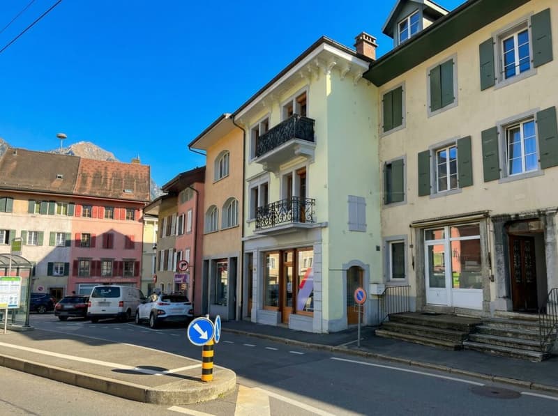 Immeuble de rendement à Bex (1)