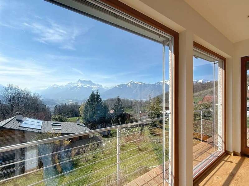 Magnifique villa d'architecte avec spectaculaire vue panoramique sur la plaine et les Dents-du-Midi (2)