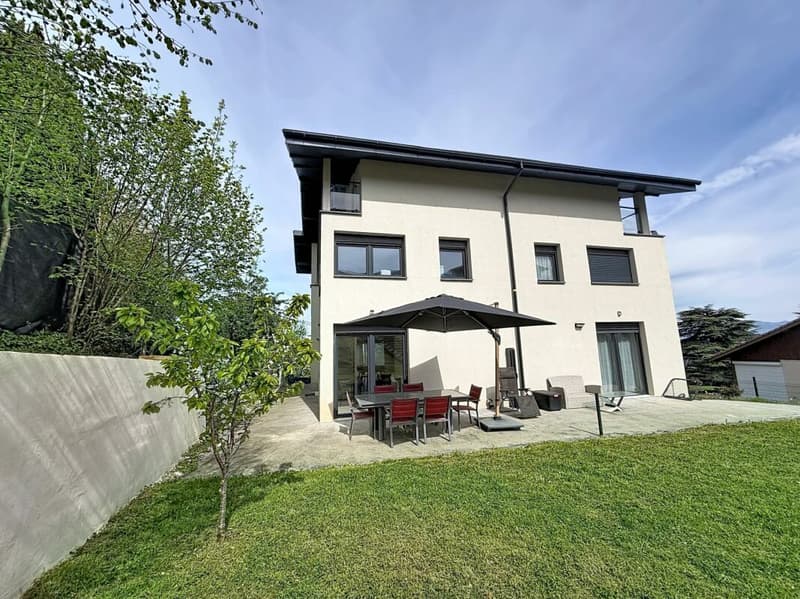 Maison jumelée de 5.5 pces de 126 m2 à Lugrin (16)