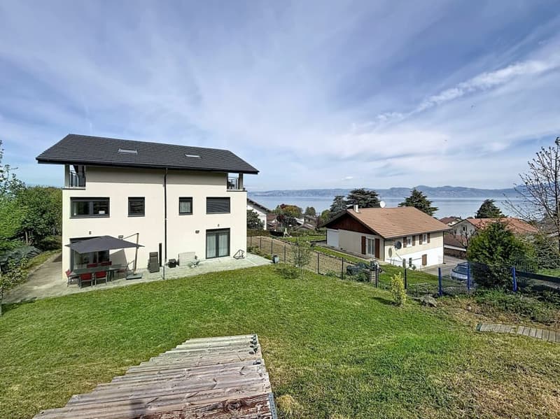 Lot de deux maisons jumelées de 5.5 pièces à Lugrin avec vue sur le lac (2)