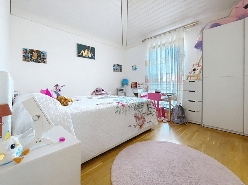 Bel appartement cosy en attique de 3.5 pièces avec Mezzanine et immense terrasse (9)