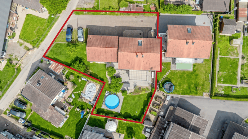 Spacious single-family house with extensive grounds (3)