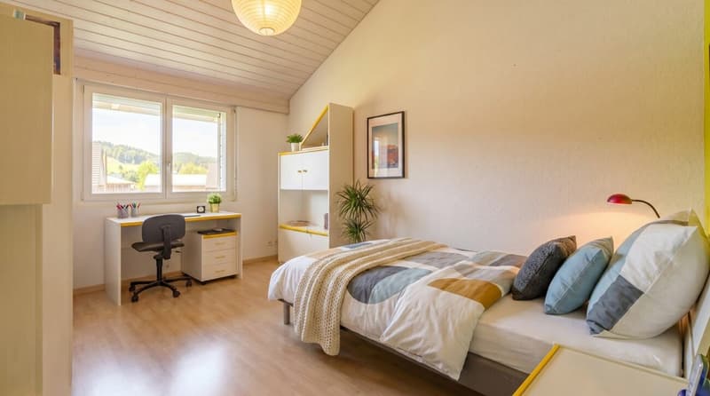 Spacious single-family house with extensive grounds (7)