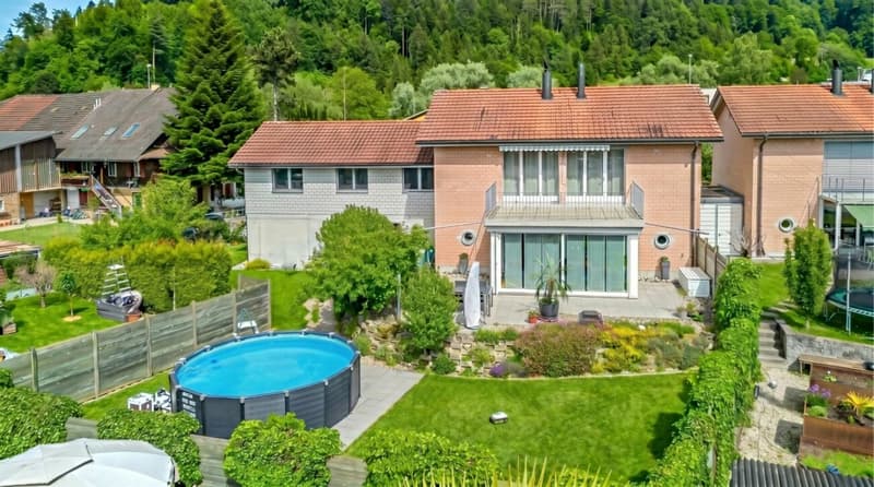 Einfamilienhaus mit viel Platz und weitläufigem Garten (2)