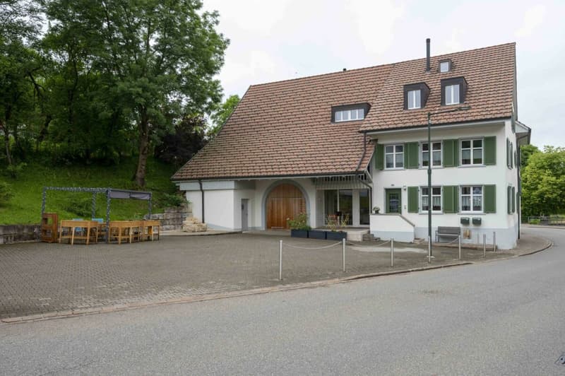 Multi-family house with expansion and building land reserve (1)