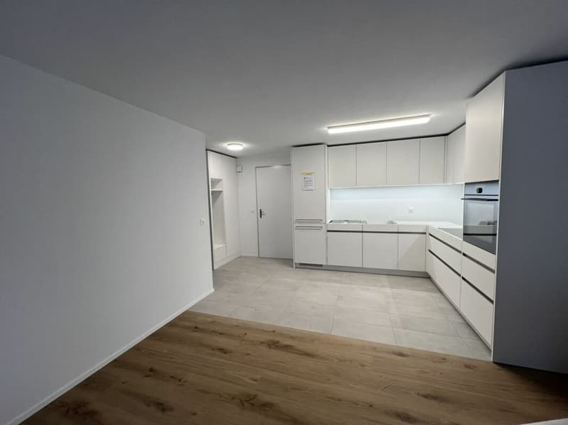 Charming 2.5 room apartment with private seating area (9)