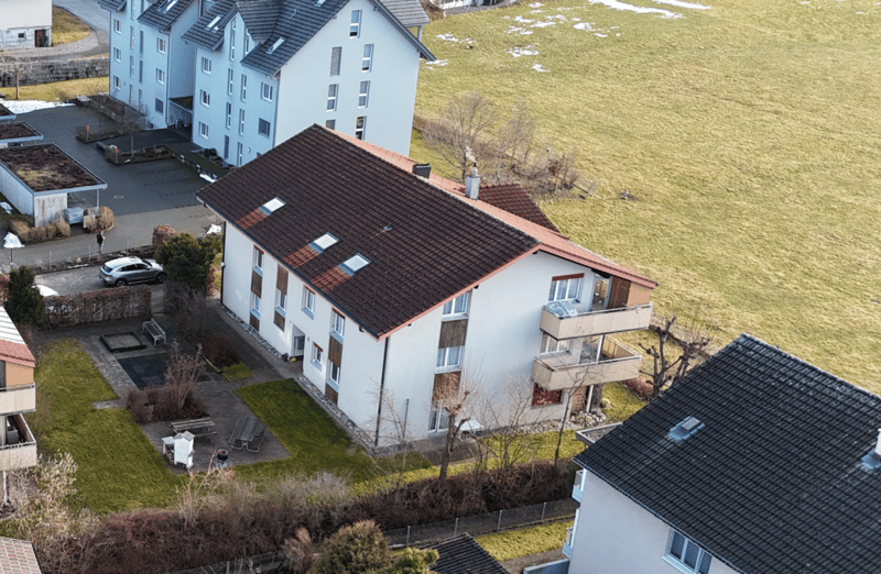 1,5 Zi Wohnung mit Privatsitzplatz (1)