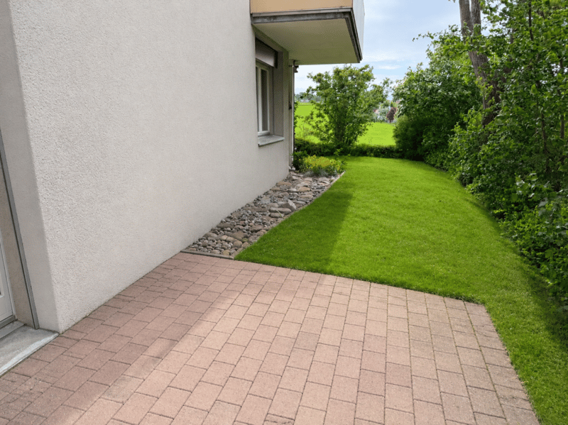 1,5 Zi Wohnung mit Privatsitzplatz (8)