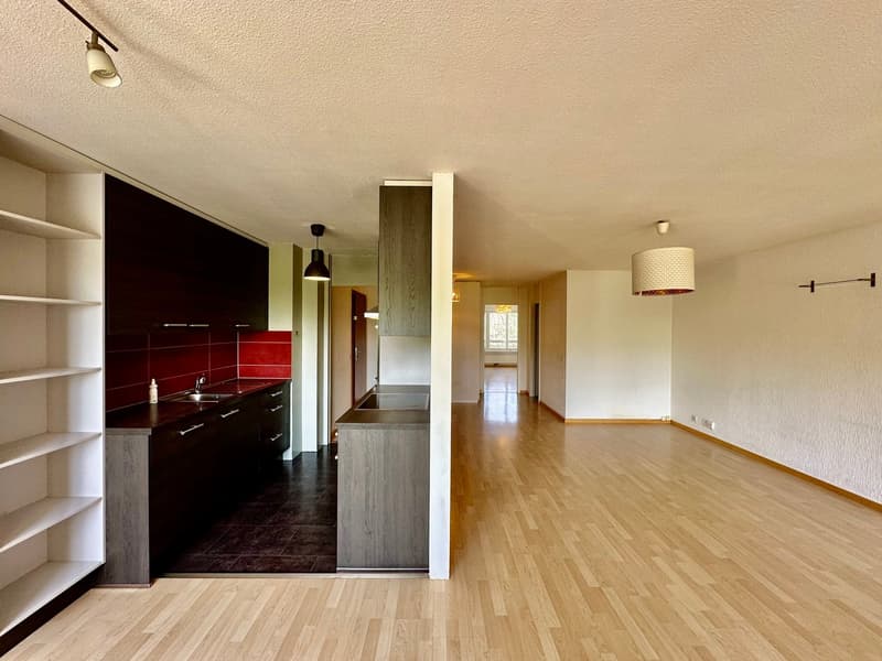 Appartement de 3.5 pièces, belle surface de 74m2 avec balcon - proche de toutes commodités (1)