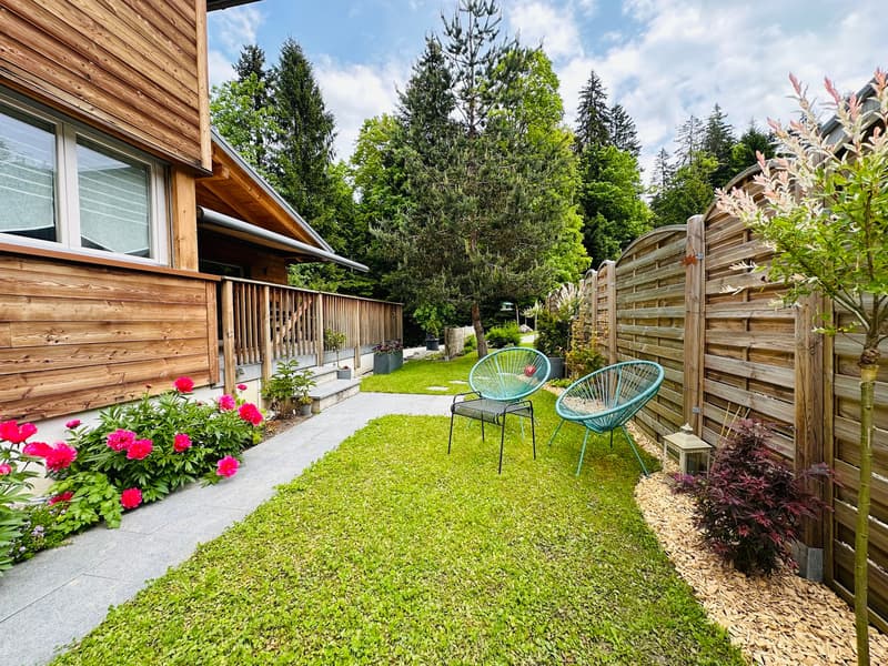 Superbe chalet-villa de standing avec jardin et terrasses - situé dans un quartier familial (1)