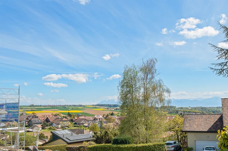 Charming individual house with 6 rooms, beautiful view and large garden - family-friendly neighborhood (4)