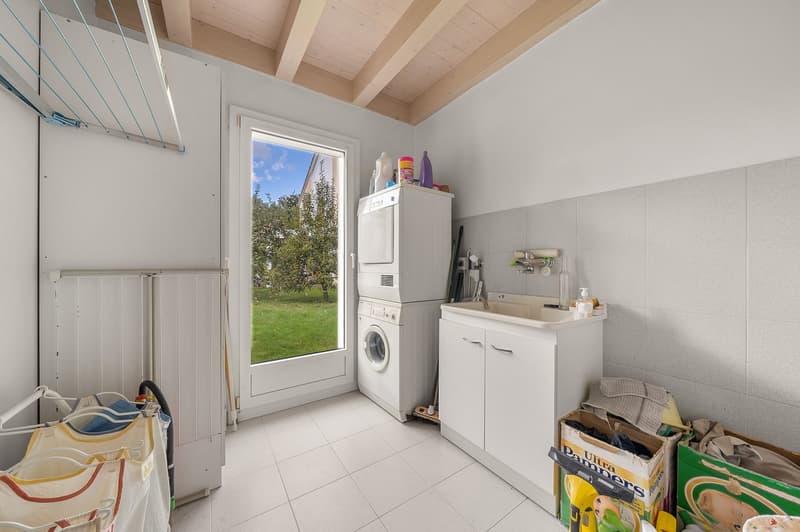 Charming individual house with 6 rooms, beautiful view and large garden - family-friendly neighborhood (14)