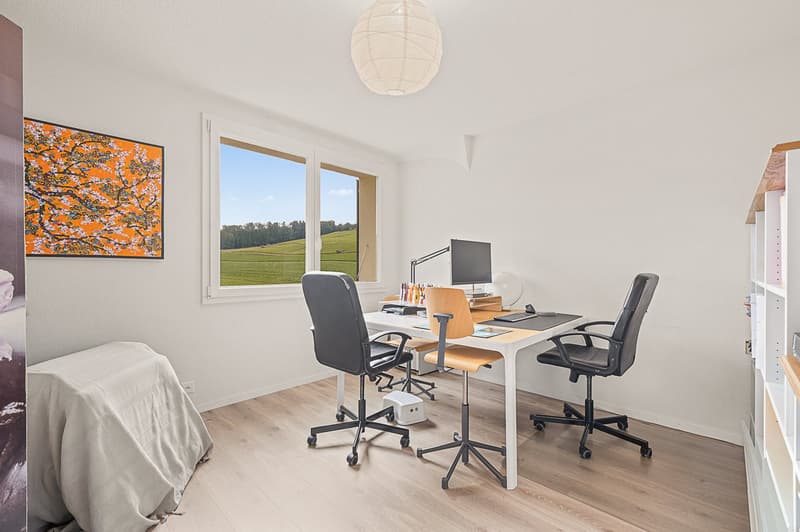 Prächtiges 5,5-Zimmer-Duplexappartement mit Balkon, Garten und superber Aussicht (9)