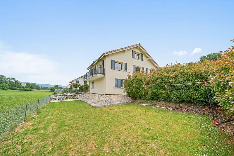 VALEYRES-SOUS-RANCES - Superbes Apartment-Duplex mit 5,5 Zimmern, Balkon, Garten und superber Aussicht (2)