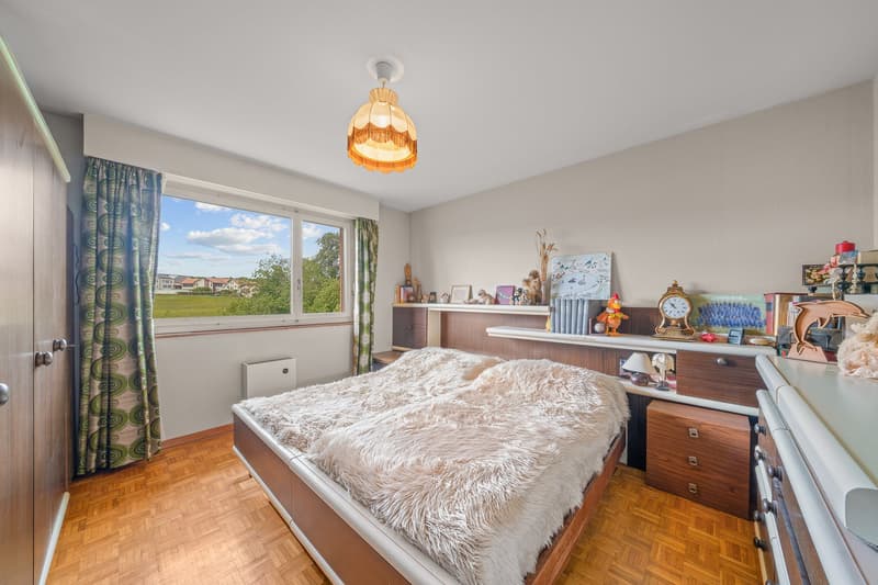 Beautiful 4.5-room apartment - ideally located close to transport and amenities (8)