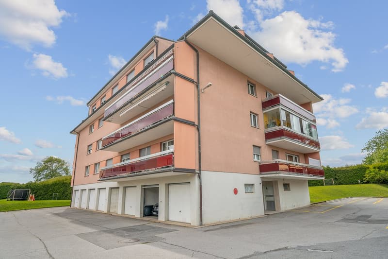 Beautiful 4.5-room apartment - ideally located close to transport and amenities (10)