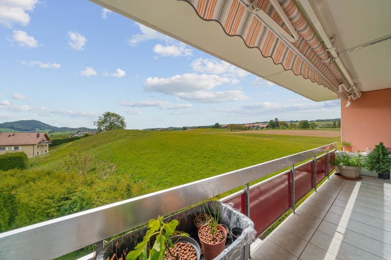 Bel appartement de 4.5 pièces -  idéalement situé au centre de Forel à quelques mètres des TP (2)