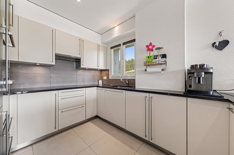Bel appartement de 4,5 pièces en duplex avec beau balcon orienté Sud-Ouest (9)