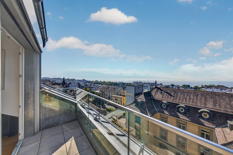 Superbe attique de 3,5 pièces avec vue panoramique sur le lac et les montagnes au coeur de Lausanne (18)