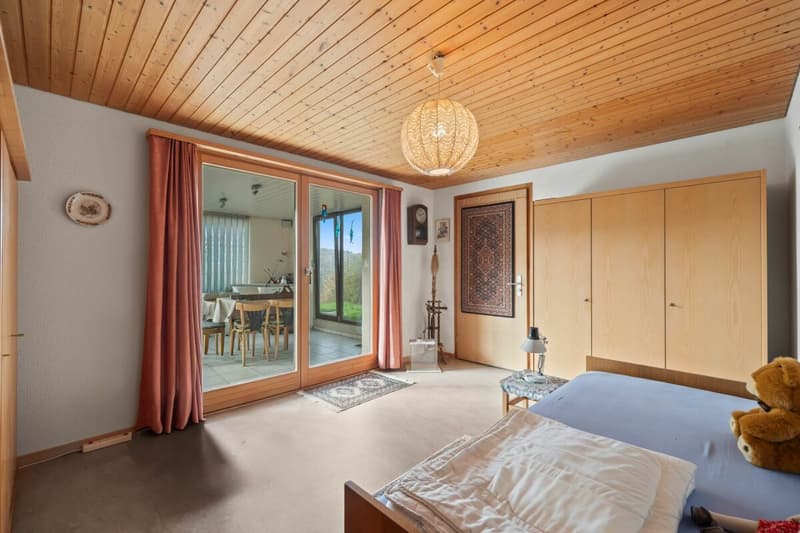Maison unifamiliale lumineuse dans un endroit calme avec une vue de rêve (11)