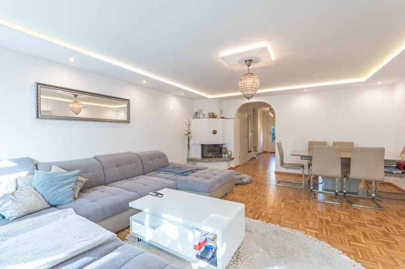 Your new home on the Birsig - stylish living on three floors (1)