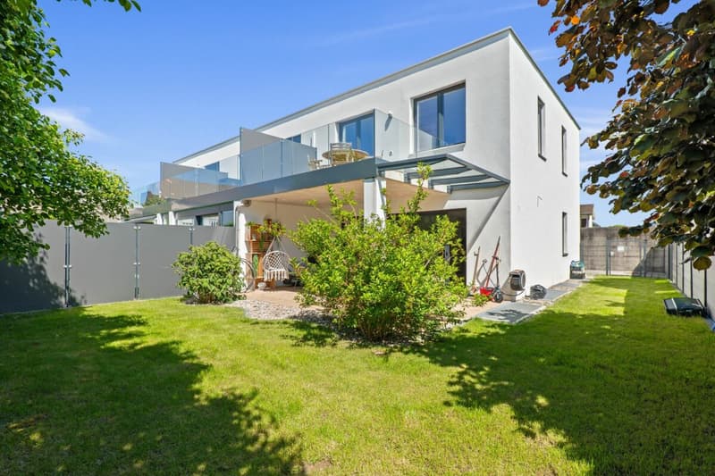New semi-detached house in a central location (1)