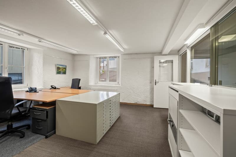 Spazio ufficio stiloso in edificio storico - disponibile per l'occupazione immediata (1)