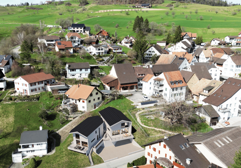 Land with building permit for 2 single-family homes (5)