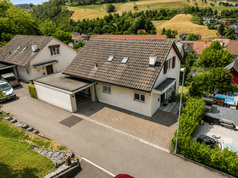Einfamilienhaus mit Weitblick sucht Familie (1)