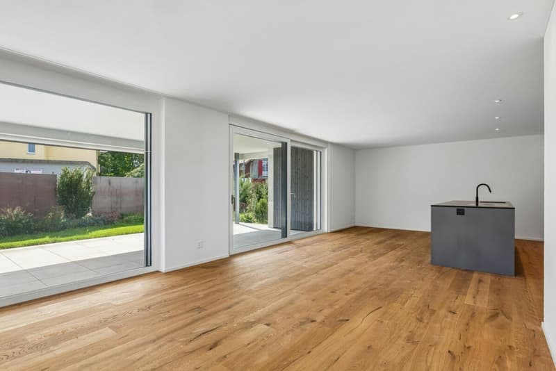 Erstbezug: 4.5-Zi-Gartenwohnung mit 57 m² Garten und Doppelgarage (8)