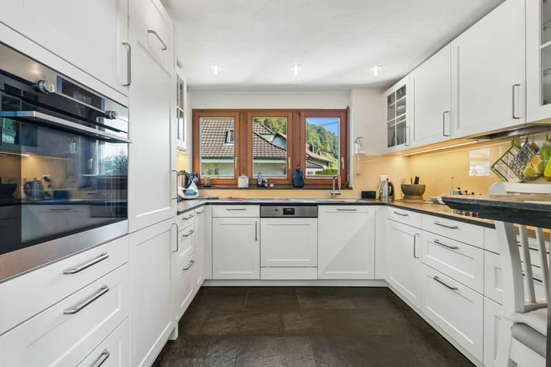 Maisonettewohnung mit Einliegerwohnung, Garten und Aussicht über das Rheintal (5)