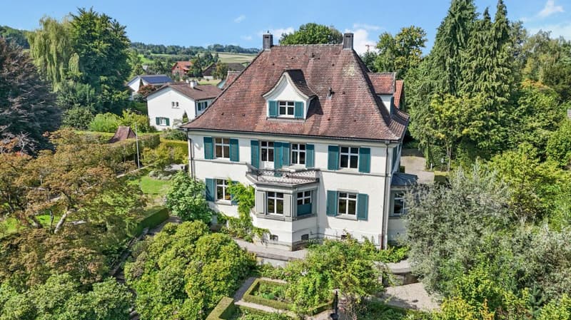 Historic Art Nouveau villa with charm, large garden and plenty of space for your living dreams (58)