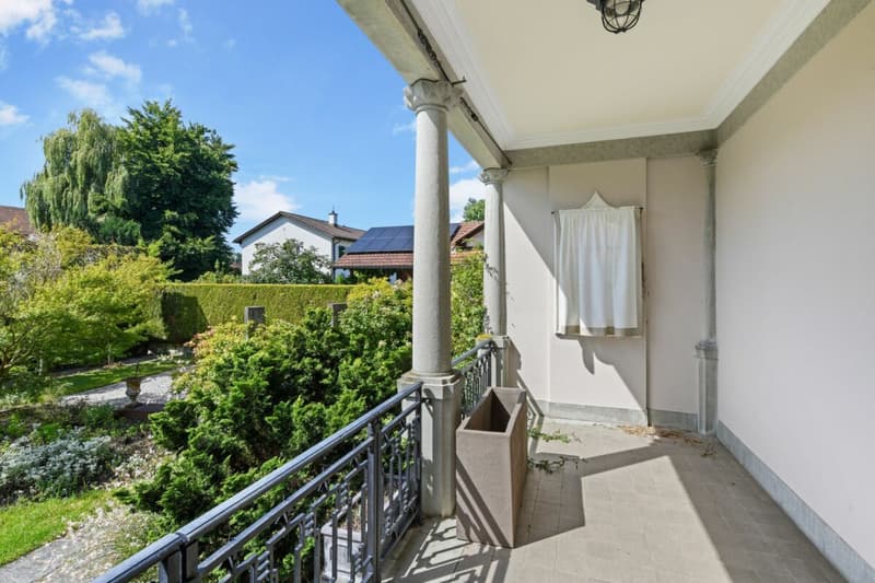 Historic Art Nouveau villa with charm, large garden and plenty of space for your living dreams (42)