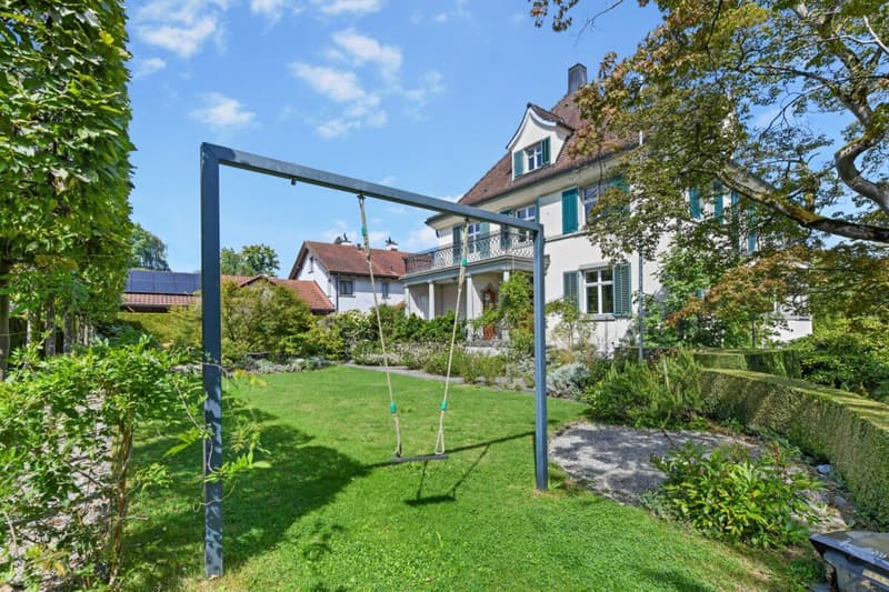 Historic Art Nouveau villa with charm, large garden and plenty of space for your living dreams (47)