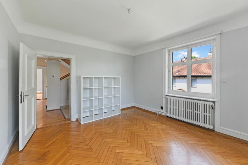 Historic Art Nouveau villa with charm, large garden and plenty of space for your living dreams (16)