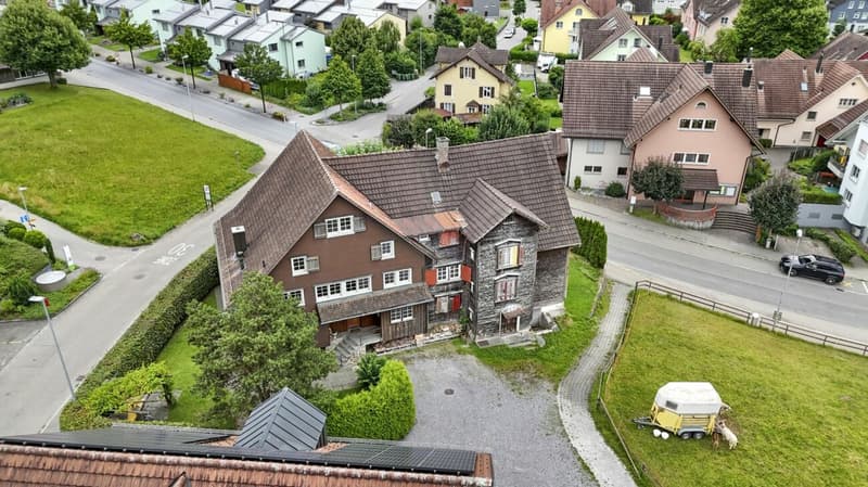 MAISON FAMILIALE DUPLEX 6.5 PIÈCES AVEC GRAND JARDIN ET ANNEXE (26)