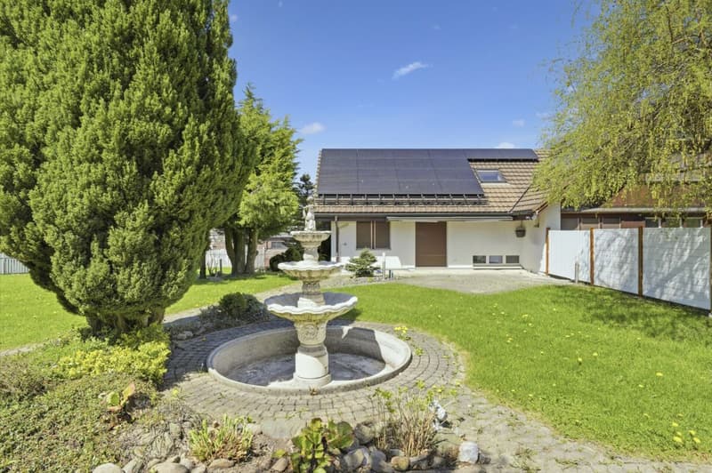 Detached family paradise with annex, far-reaching views, and versatile space offer (36)