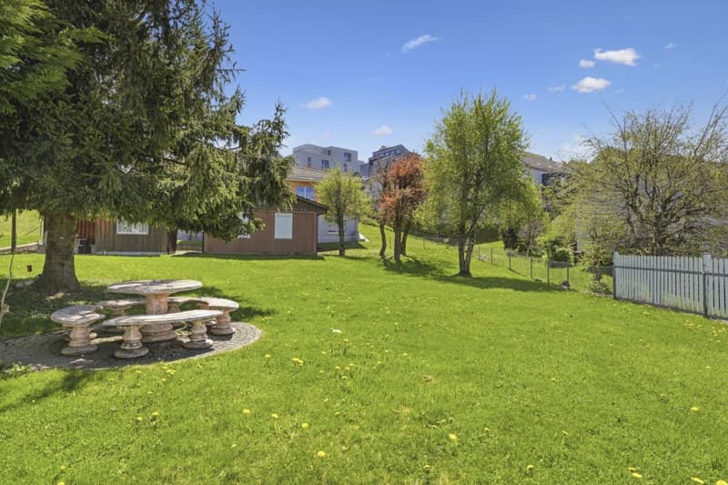 Detached family paradise with annex, far-reaching views, and versatile space offer (27)