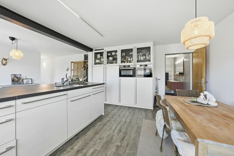 Detached family paradise with annex, far-reaching views, and versatile space offer (3)