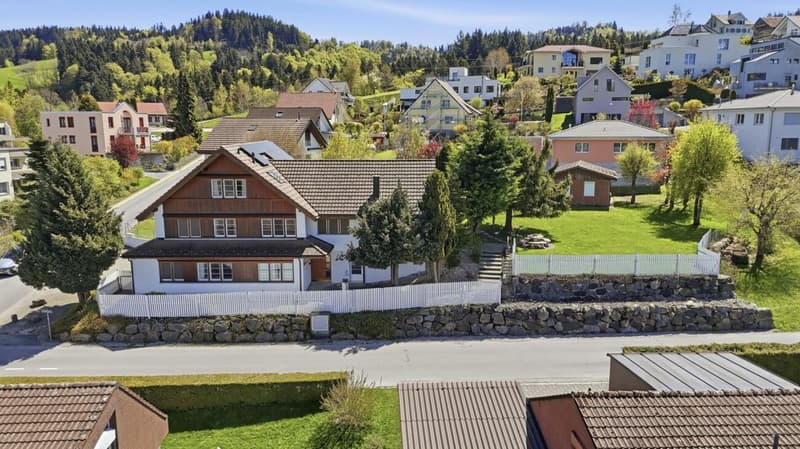 Detached family paradise with annex, far-reaching views, and versatile space offer (1)