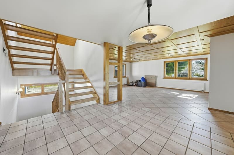 Detached family paradise with annex, far-reaching views, and versatile space offer (9)