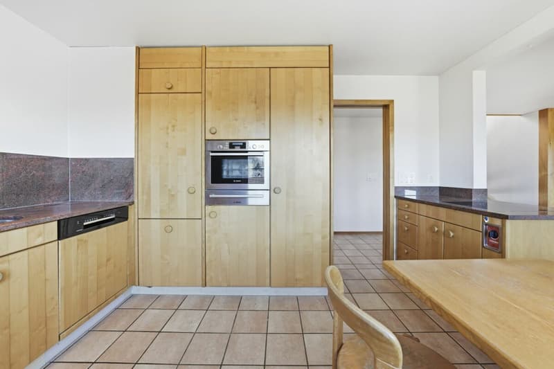Detached family paradise with annex, far-reaching views, and versatile space offer (13)