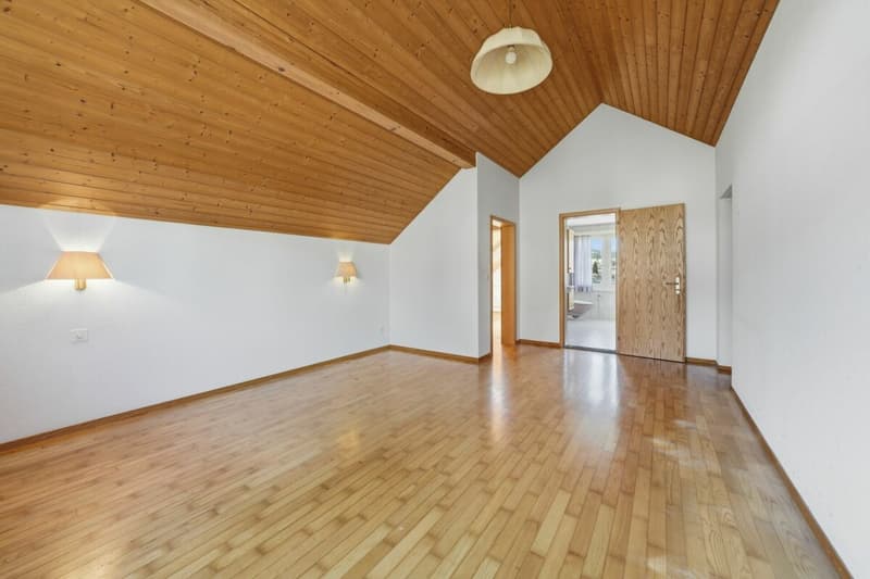Detached family paradise with annex, far-reaching views, and versatile space offer (29)