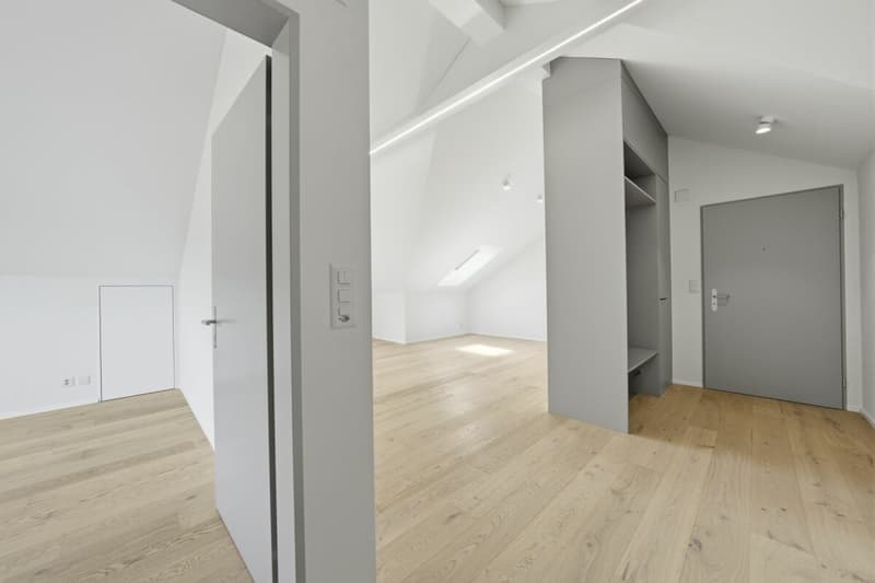 Charming core-renovated attic apartment with balcony and panoramic view in idyllic Urnäsch (9)