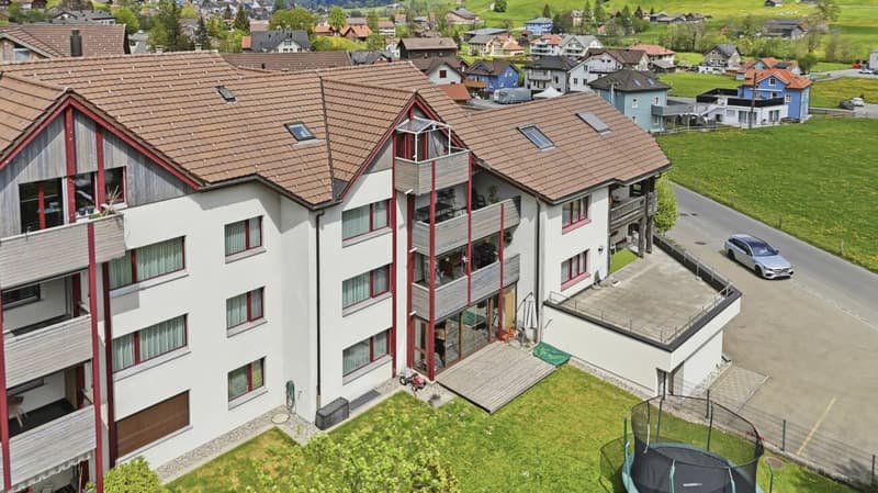 Charming core-renovated attic apartment with balcony and panoramic view in idyllic Urnäsch (28)