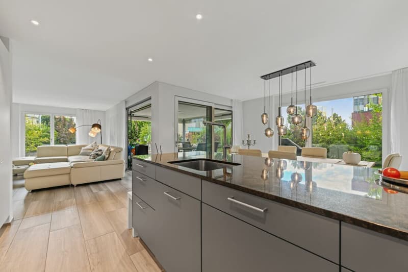 Exklusive Gartenwohnung mit Terrasse und idyllischem Garten in zentraler Lage (8)