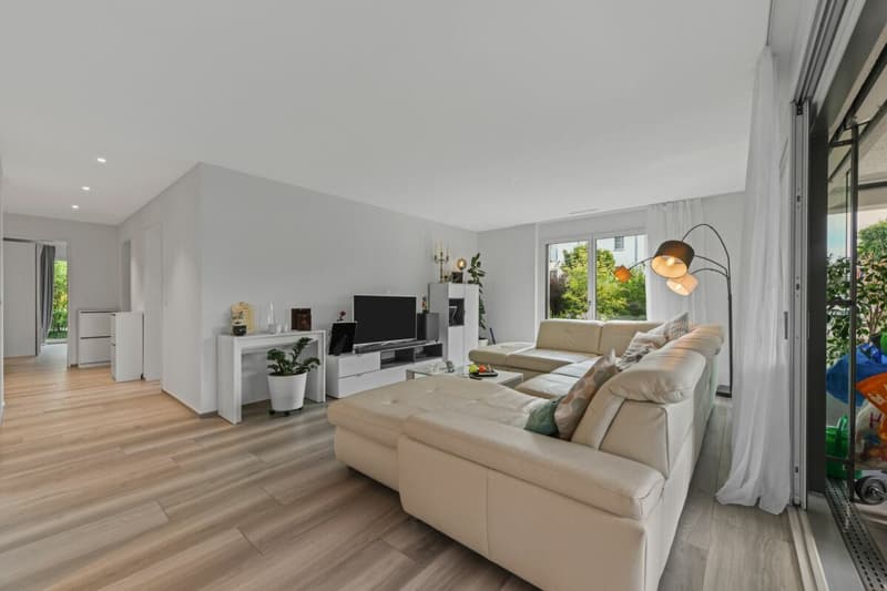 Exklusive Gartenwohnung mit Terrasse und idyllischem Garten in zentraler Lage (12)