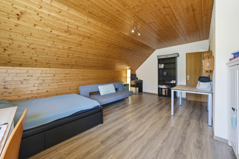 Freistehendes Familienhaus mit Charme, Privatsphäre und sonnigem Gartenparadies (21)