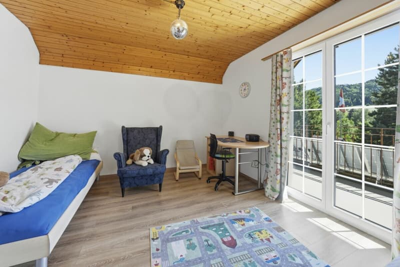 Freistehendes Familienhaus mit Charme, Privatsphäre und sonnigem Gartenparadies (18)